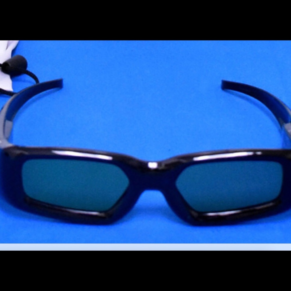 3D Glasses rechargeable SainSonic 4pairs used.  4 as bundle for $25 or BO